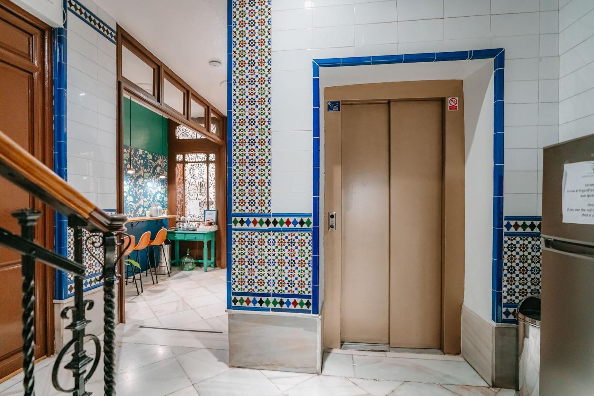 Veronica Centro, Granada