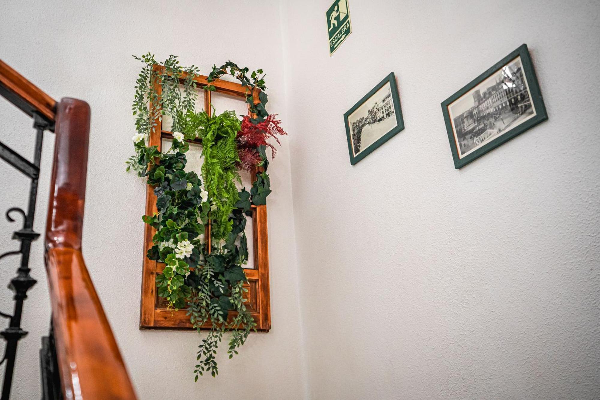 Veronica Centro — Photos 2